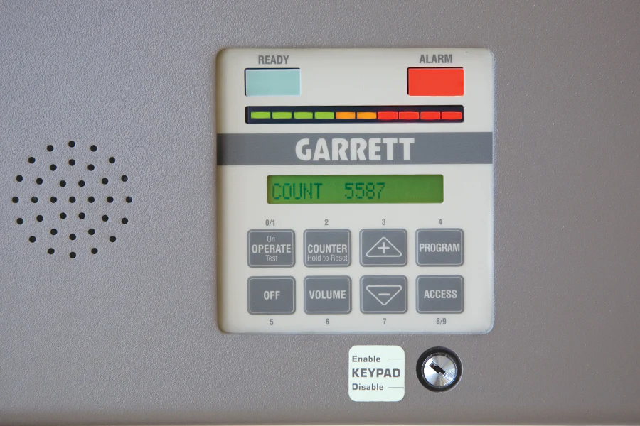 Garrett PD6500i Walk Through Metal Detector - Image 5