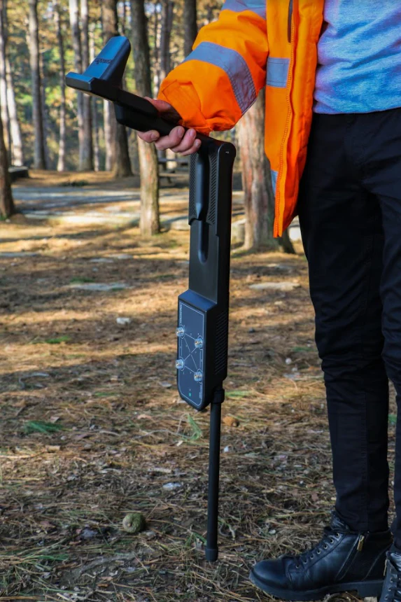 Groundtech Discovery SMR Smart 3D Ground Scanning Detector + Resisitivity - Image 3